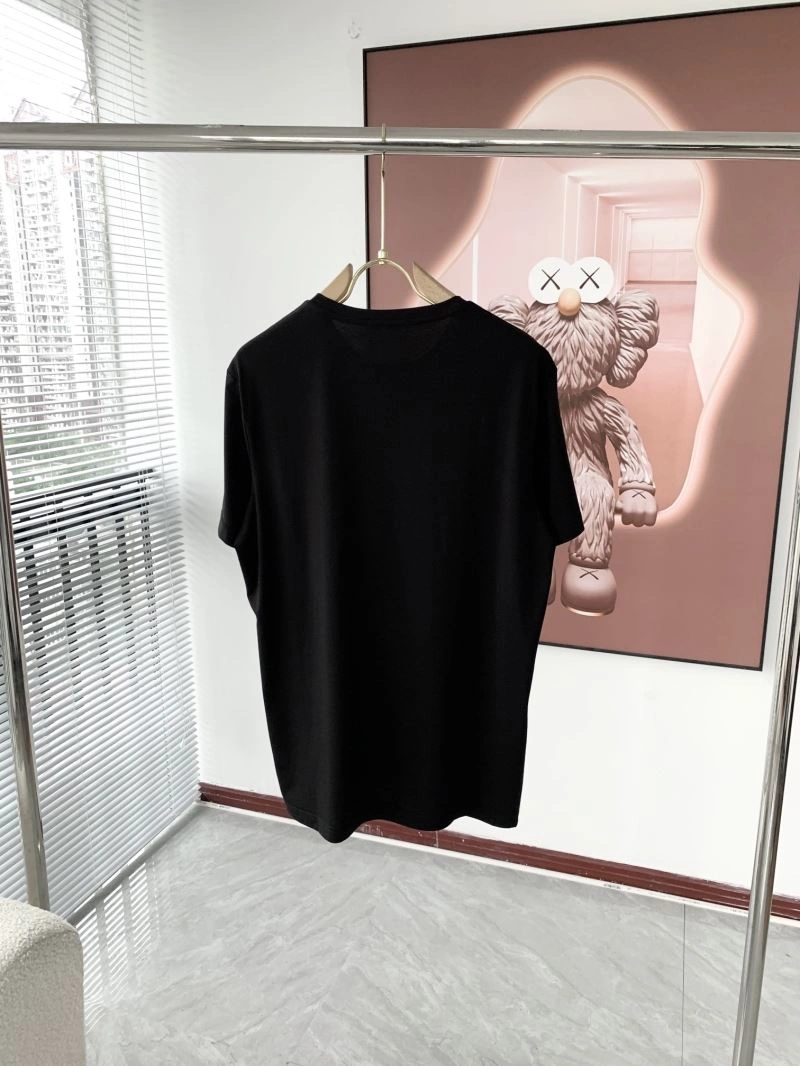 Effortless Versace T-Shirts 174982