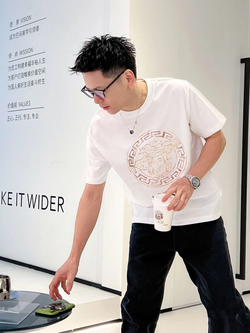 Versace T-Shirts Sustainable 175259