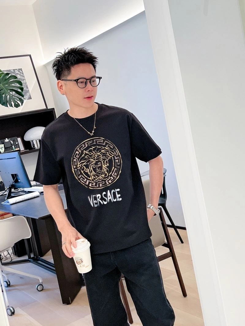 Versace T-Shirts Trendsetting 175325