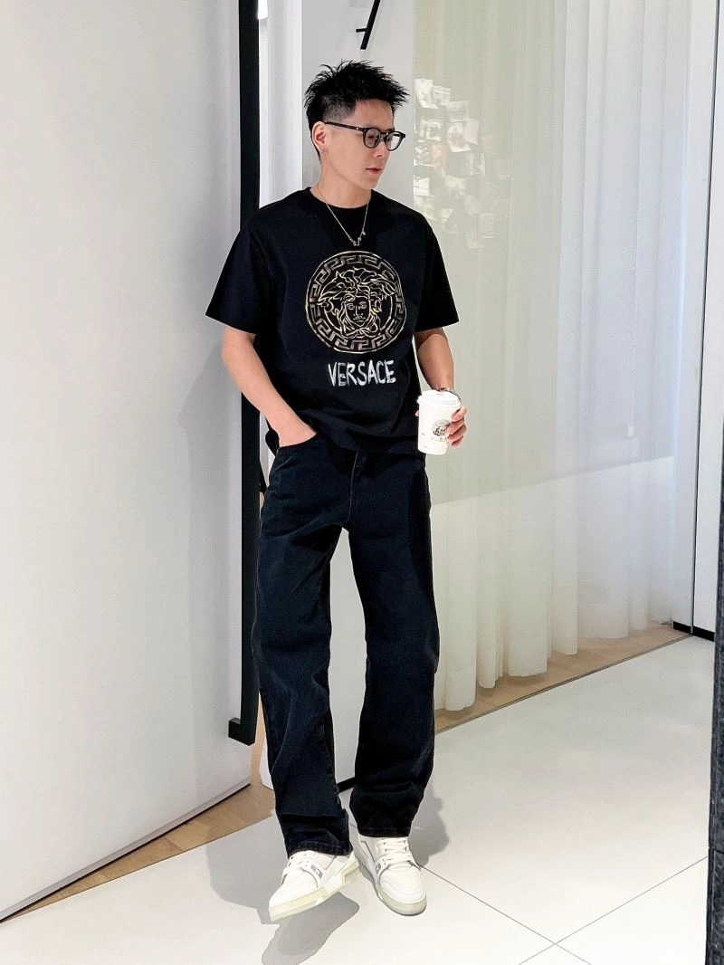 Versace T-Shirts Trendsetting 175325