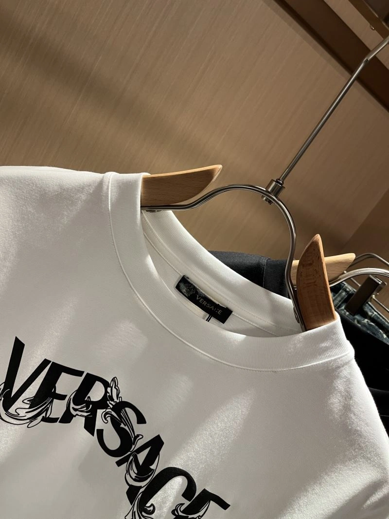 Lightweight Versace T-Shirts 175262