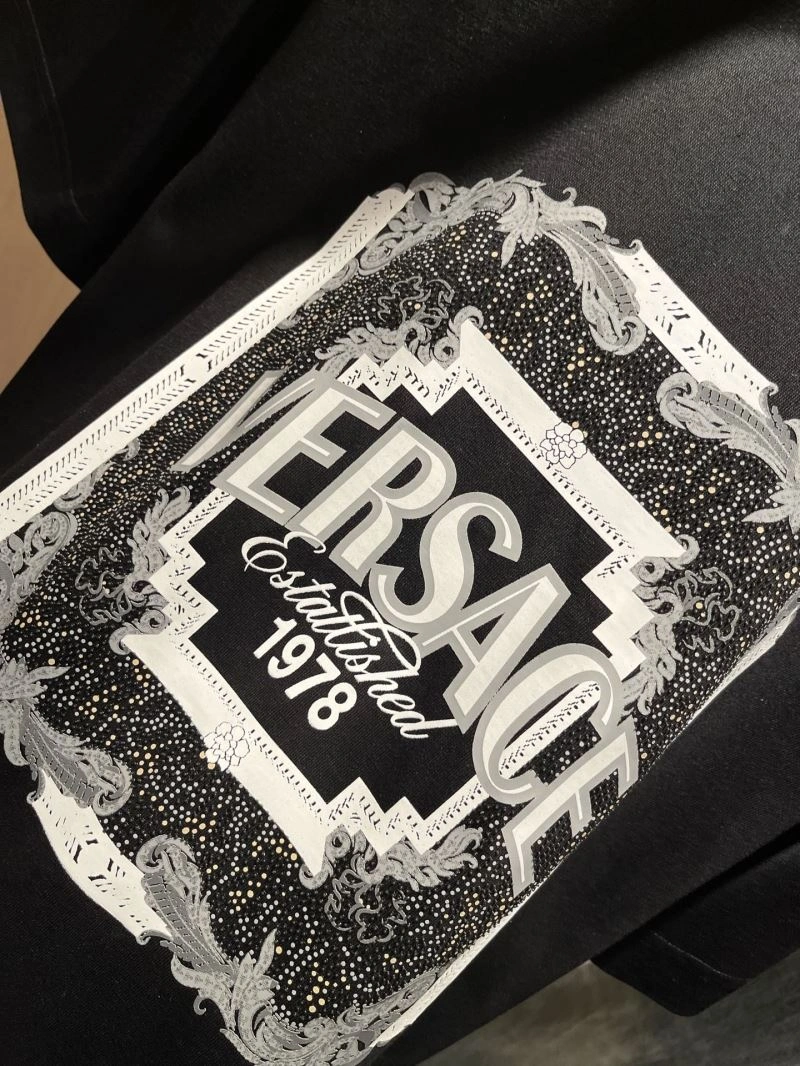 Sustainable Versace T-Shirts 175226