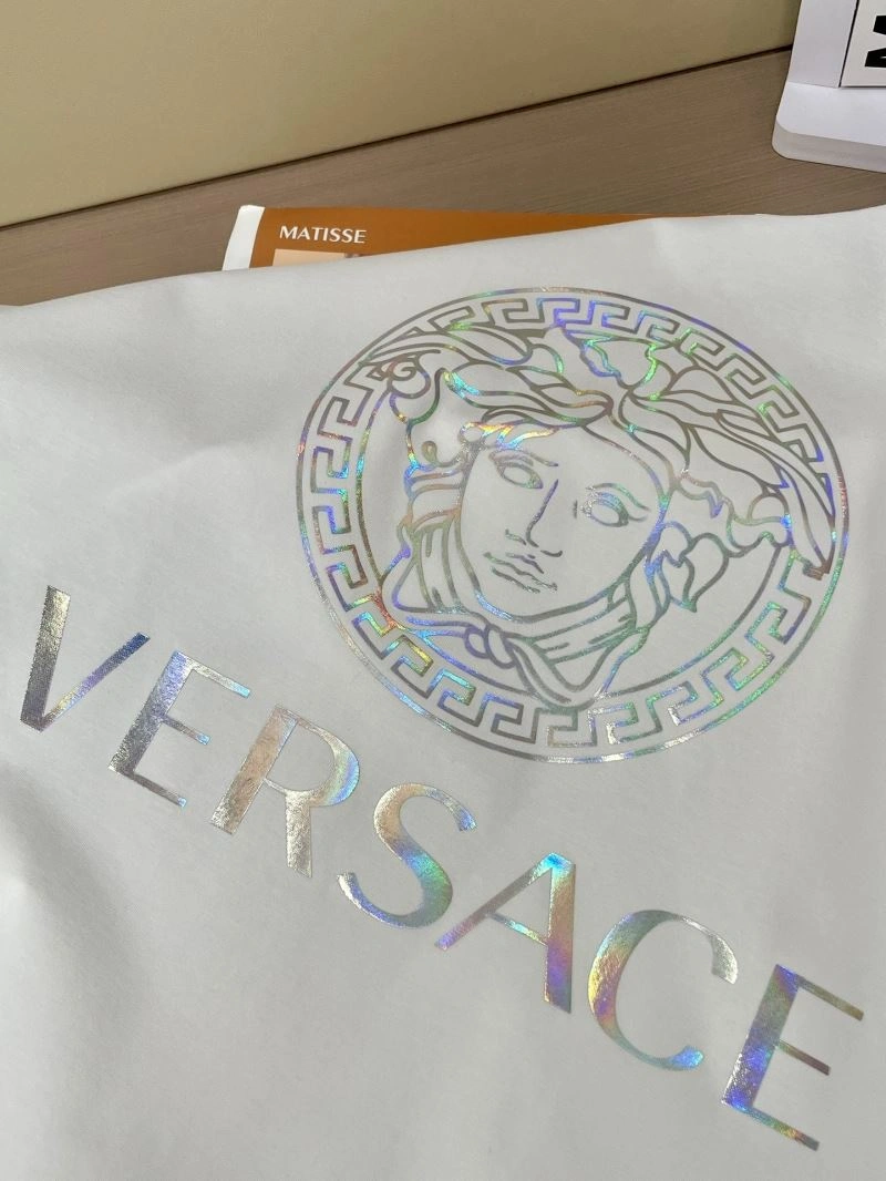 Versace T-Shirts Youthful 175182