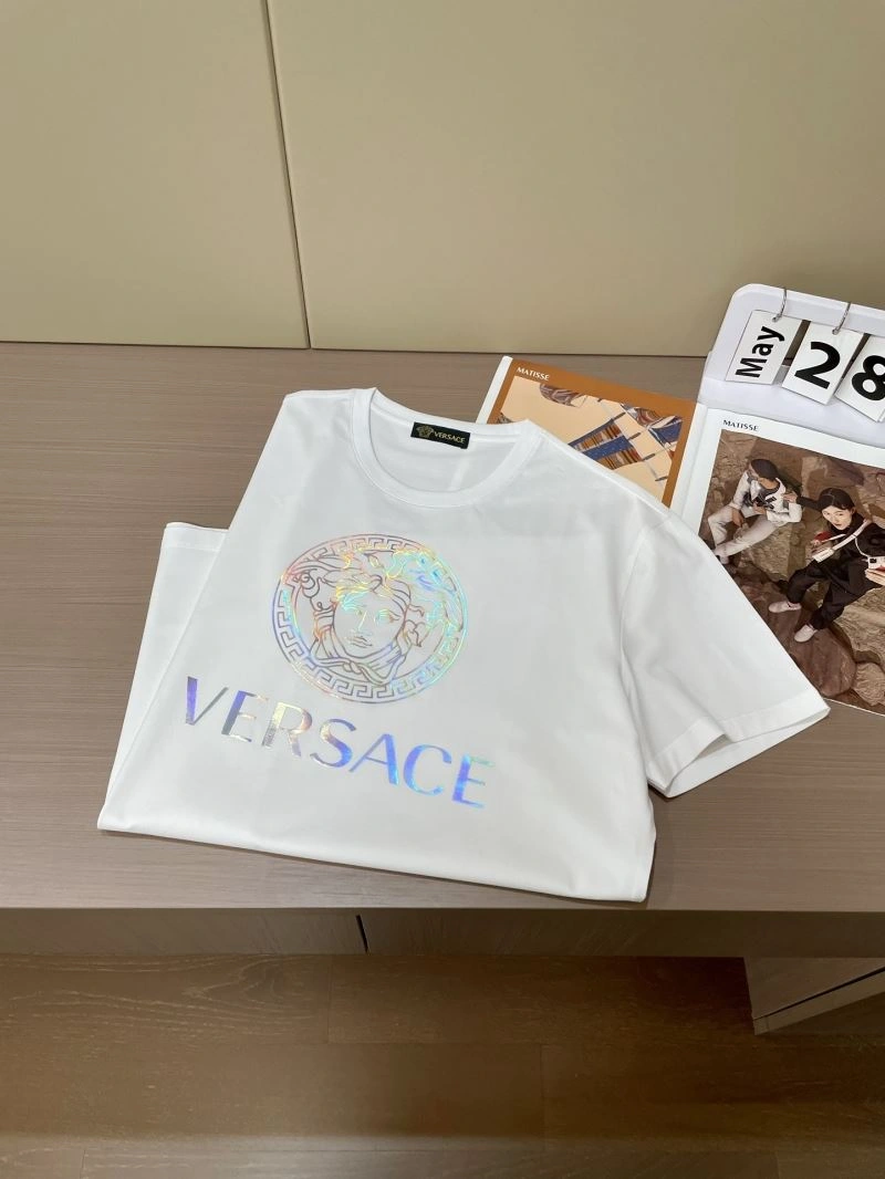 Versace T-Shirts Youthful 175182