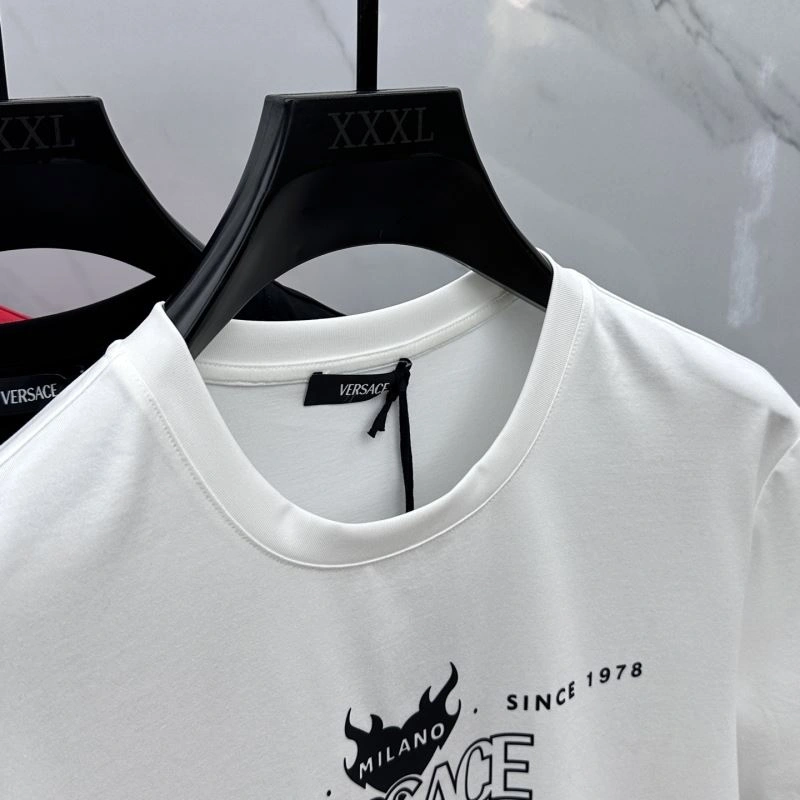 Compact Versace T-Shirts 175178
