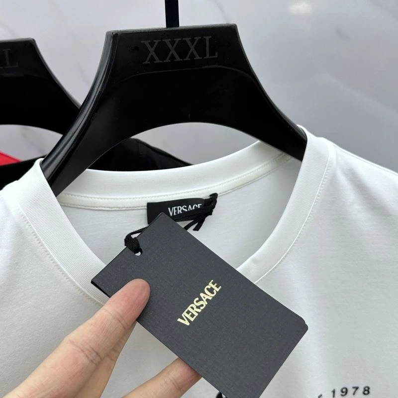 Compact Versace T-Shirts 175178