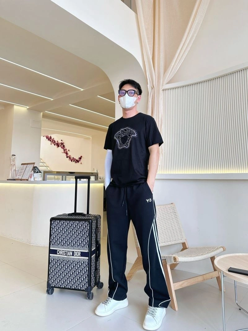 Durable Versace T-Shirts 175169
