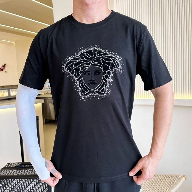 Durable Versace T-Shirts 175169