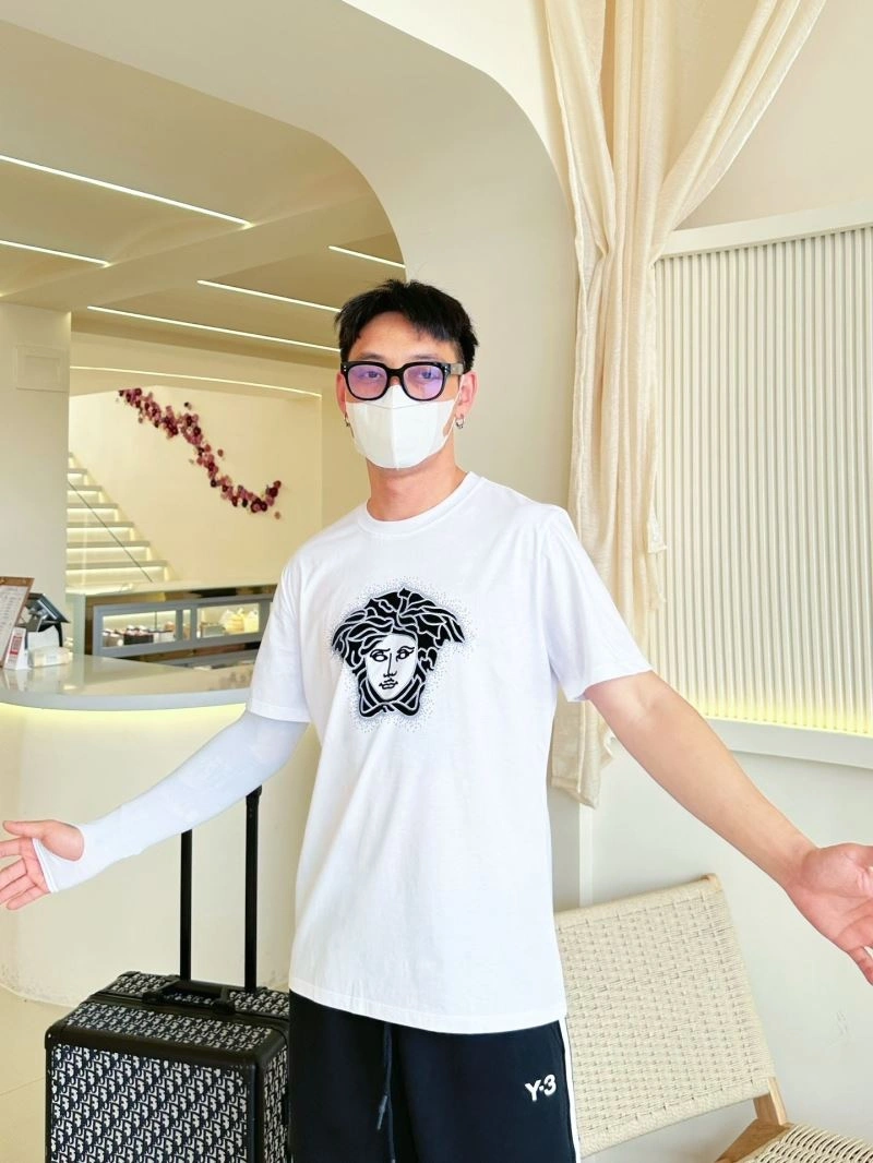 Versace T-Shirts FlexibleFit 175168