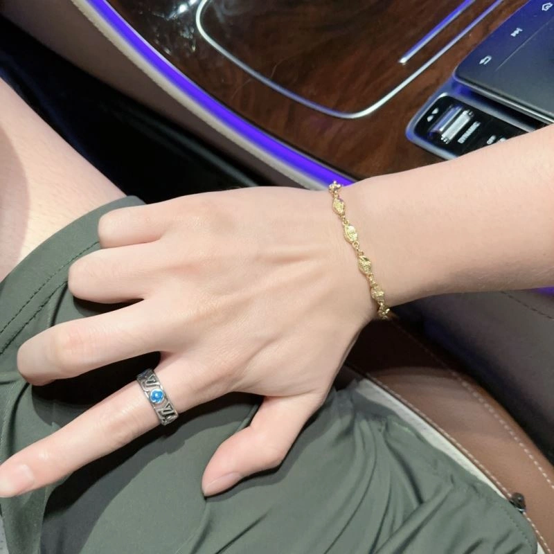 Seasonal Vivienne Westwood Bracelets 213589