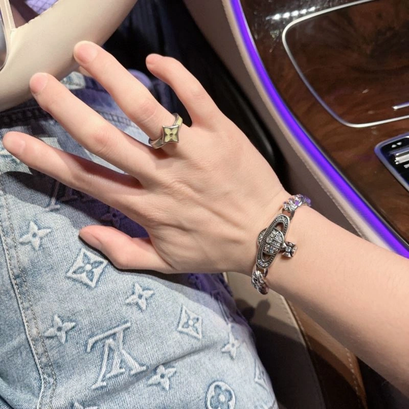 EyeCatching Vivienne Westwood Bracelets 212771