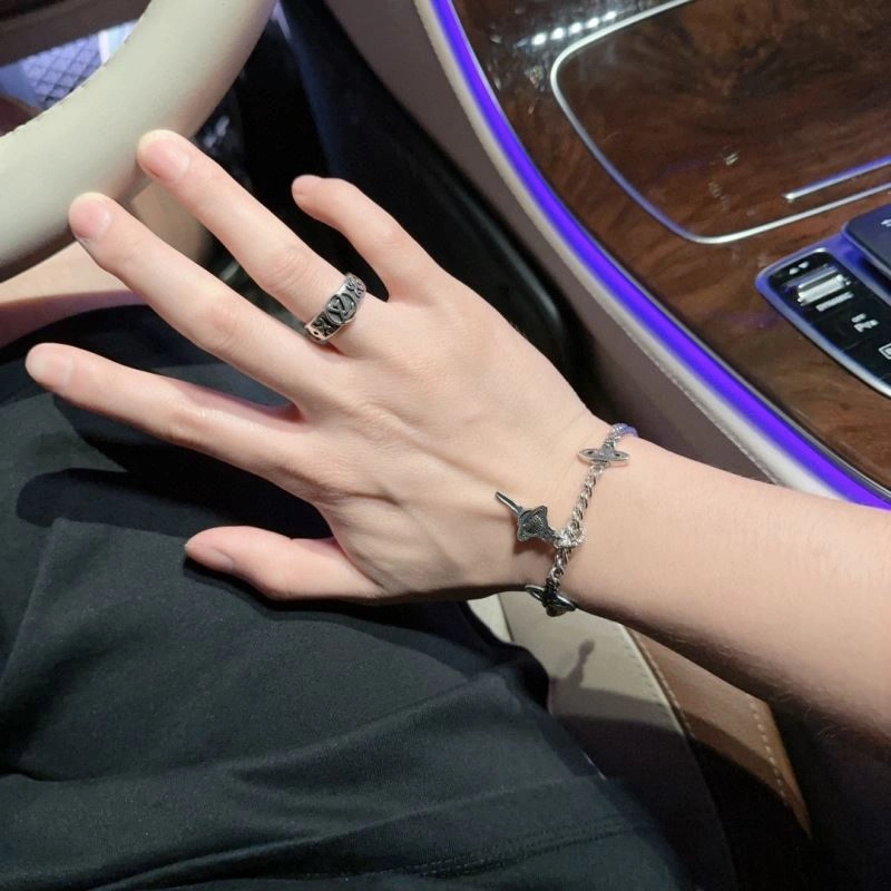 Casual Vivienne Westwood Bracelets 212760