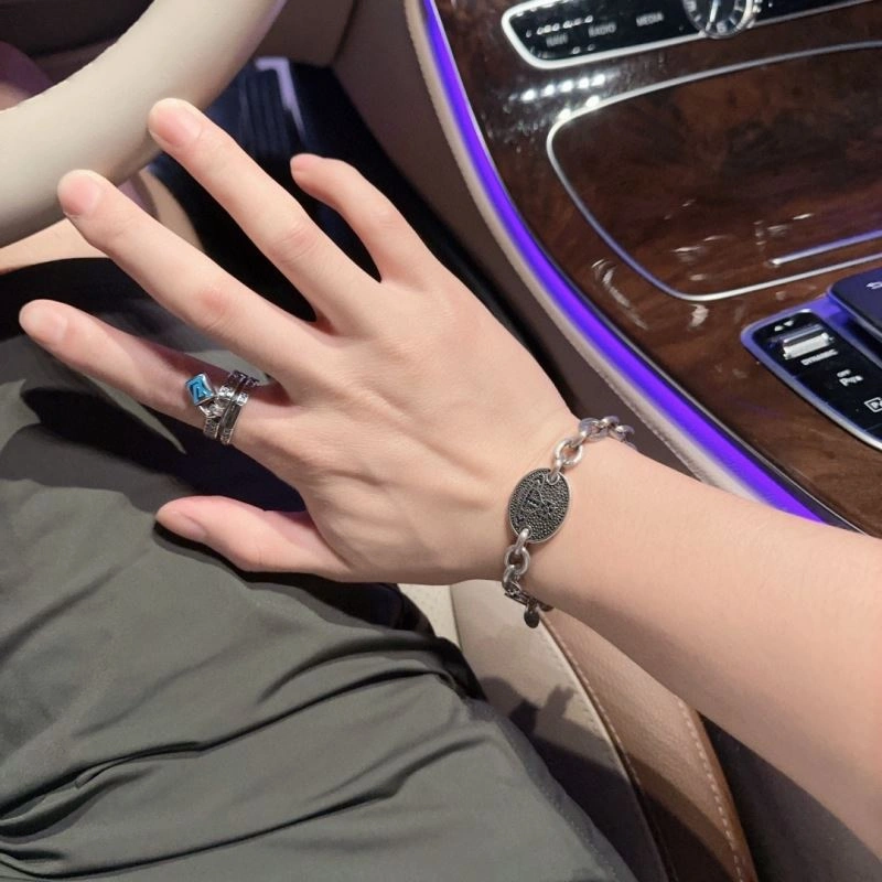 Vivienne Westwood Bracelets TimelessDesign 211586