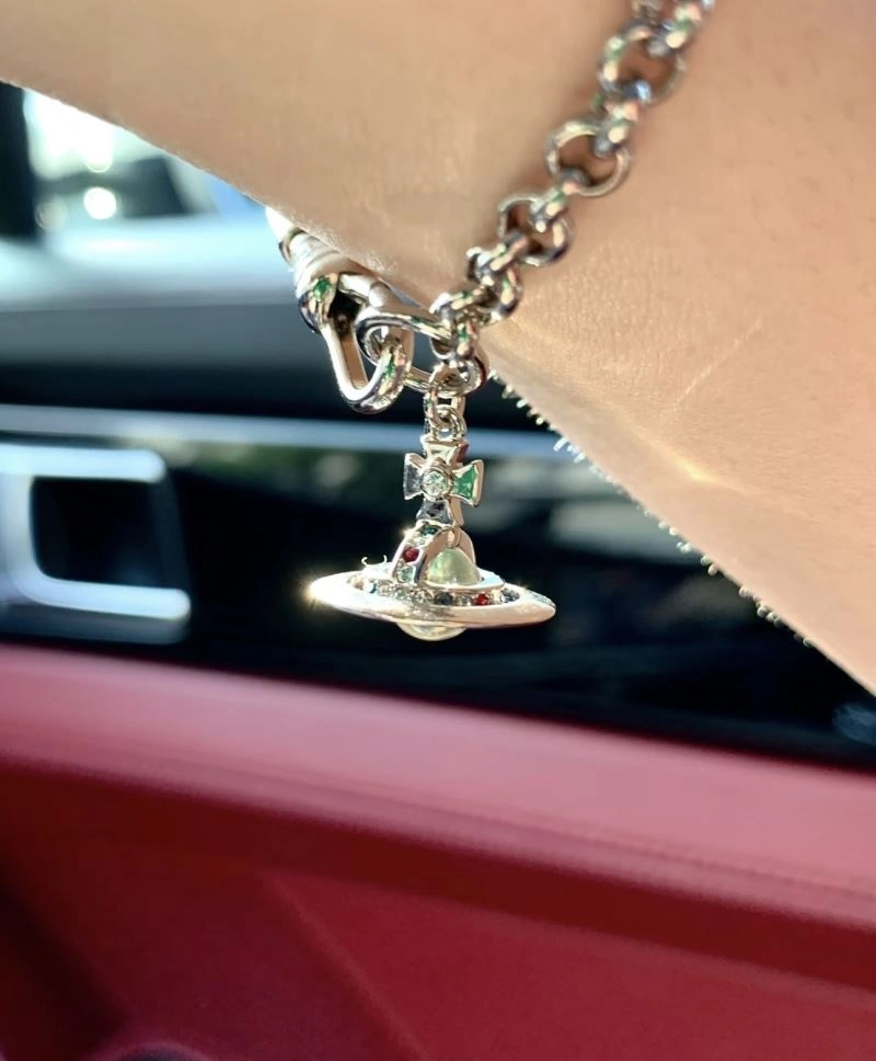 Elegant Vivienne Westwood Bracelets 211580