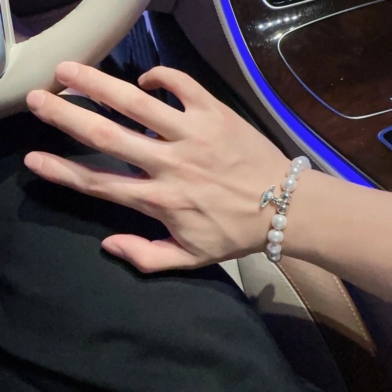 Cozy Vivienne Westwood Bracelets 211570