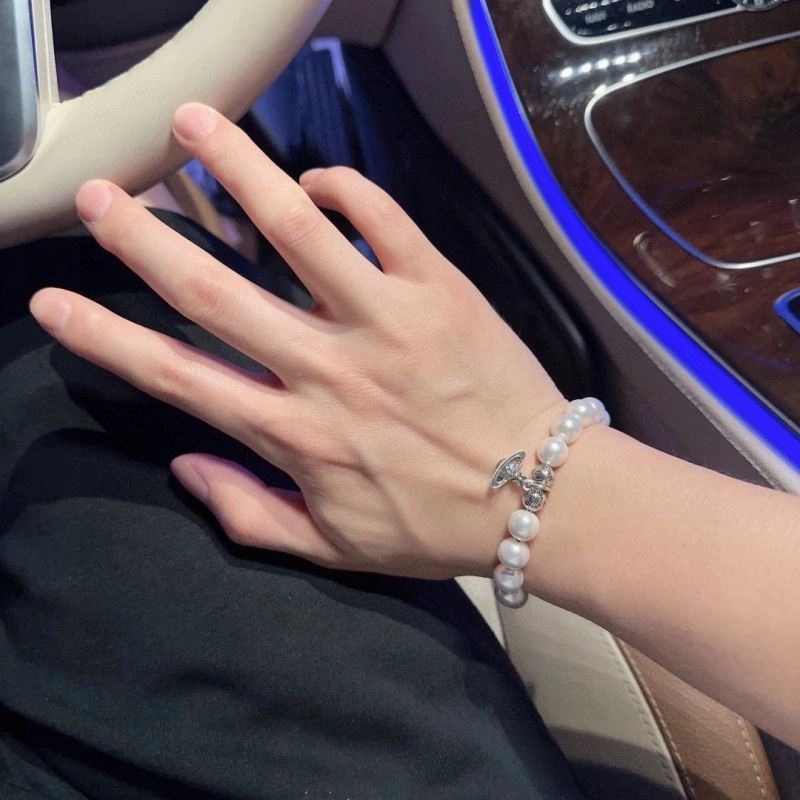Cozy Vivienne Westwood Bracelets 211570