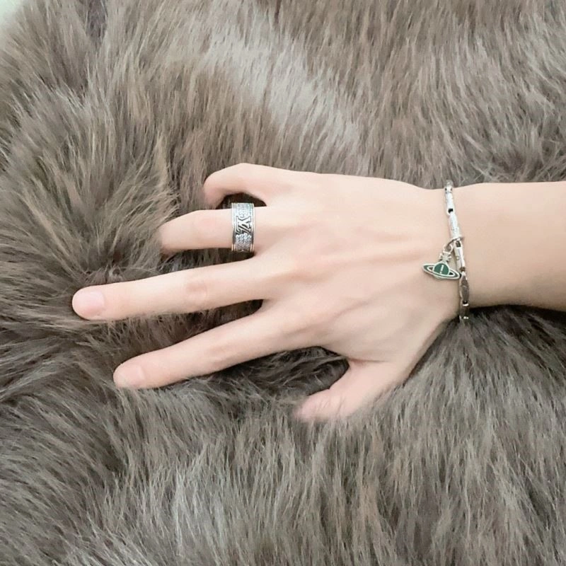 Compact Vivienne Westwood Bracelets 210275