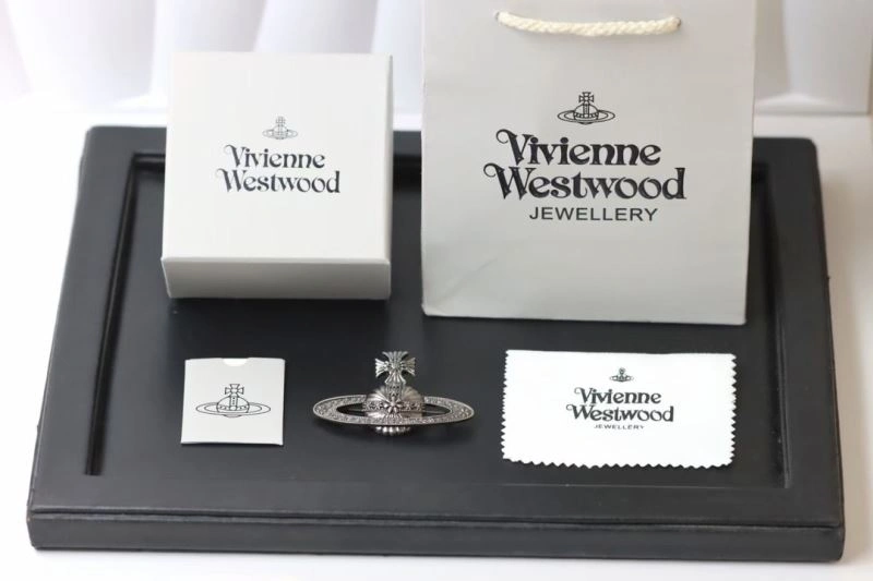 NewStyle Vivienne Westwood Brooches 214409