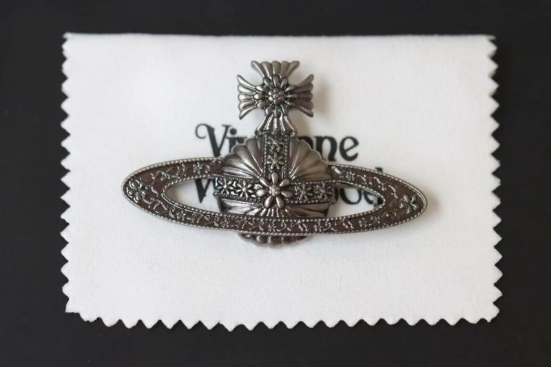 NewStyle Vivienne Westwood Brooches 214409