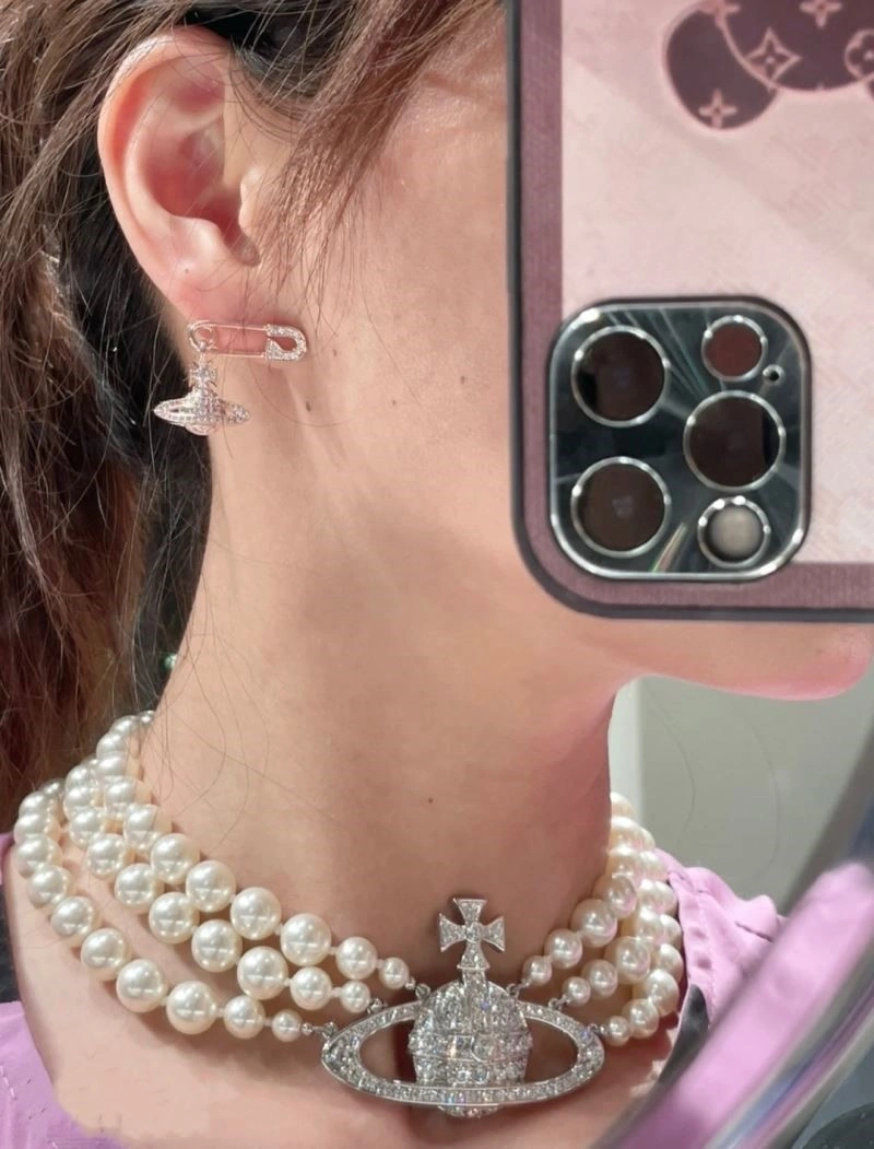 Soft Vivienne Westwood Earrings 209572