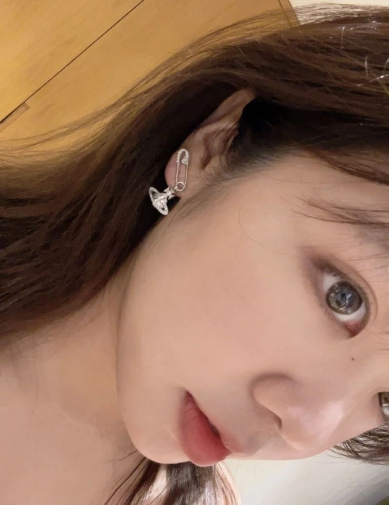 Soft Vivienne Westwood Earrings 209572
