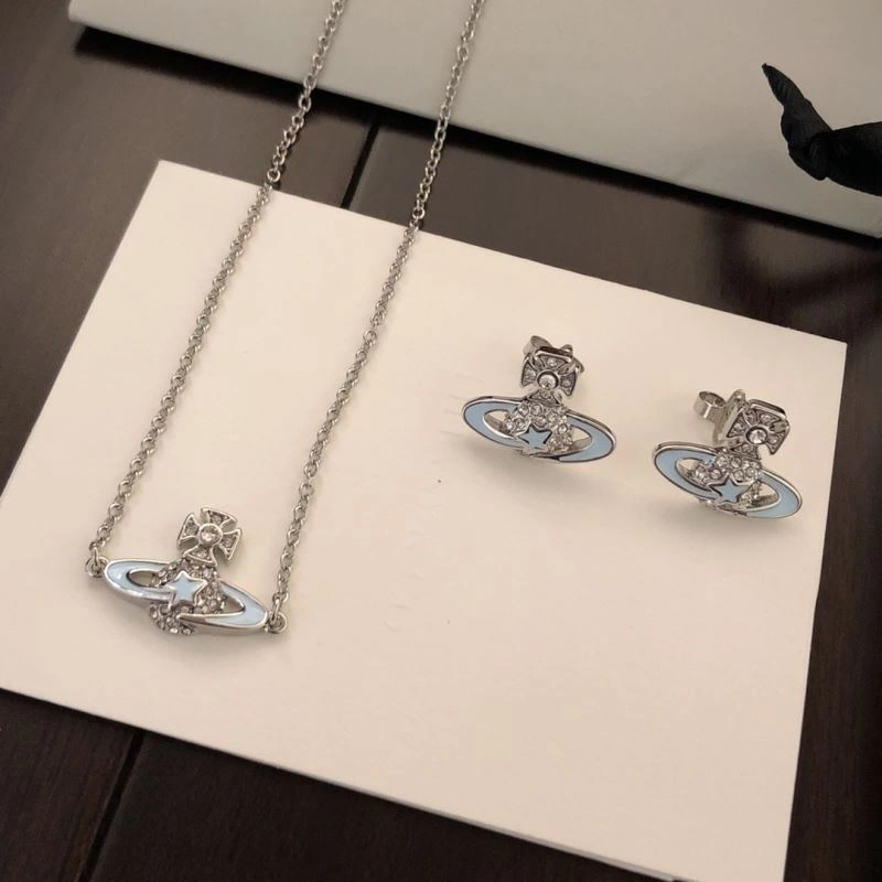 Packable Vivienne Westwood Necklaces 213588