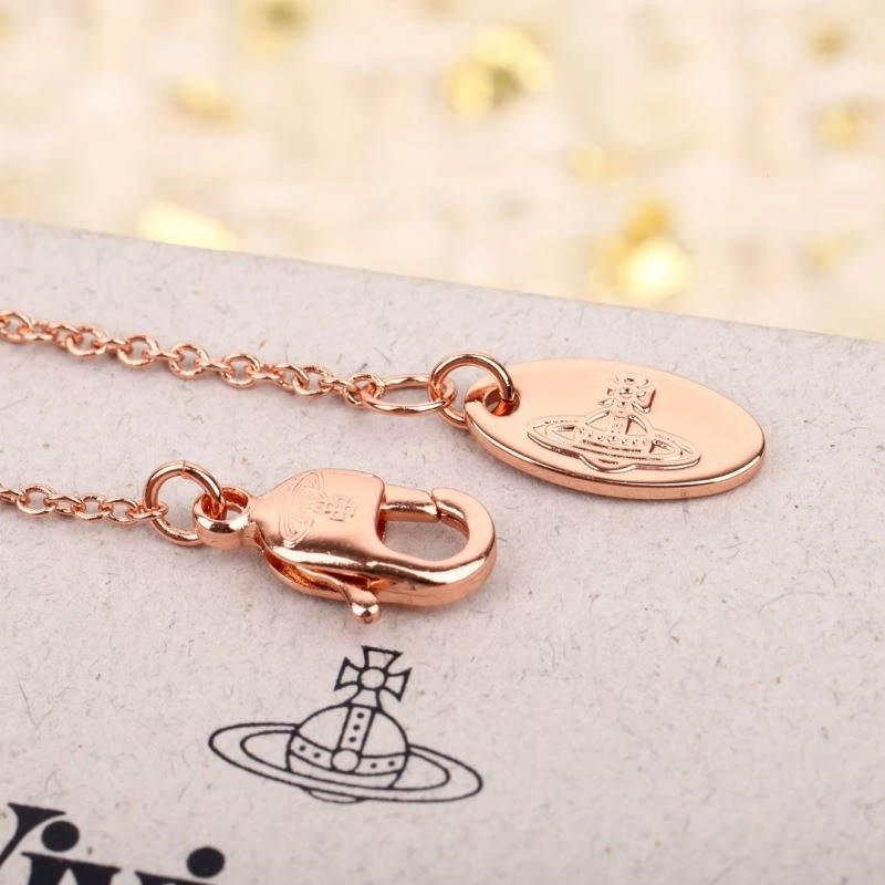 Sophisticated Vivienne Westwood Necklaces 213573