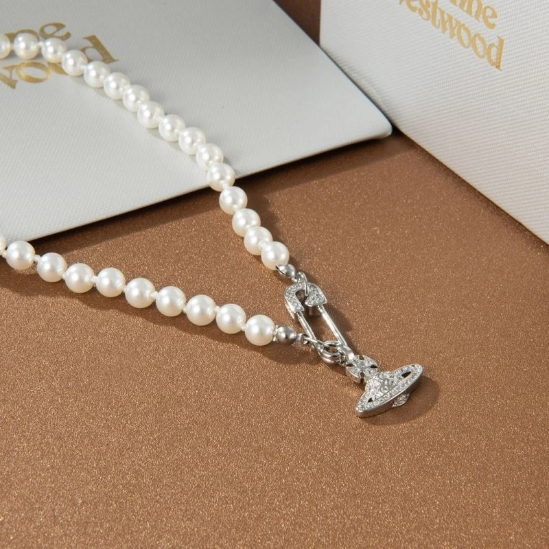 Flexible Vivienne Westwood Necklaces 207458