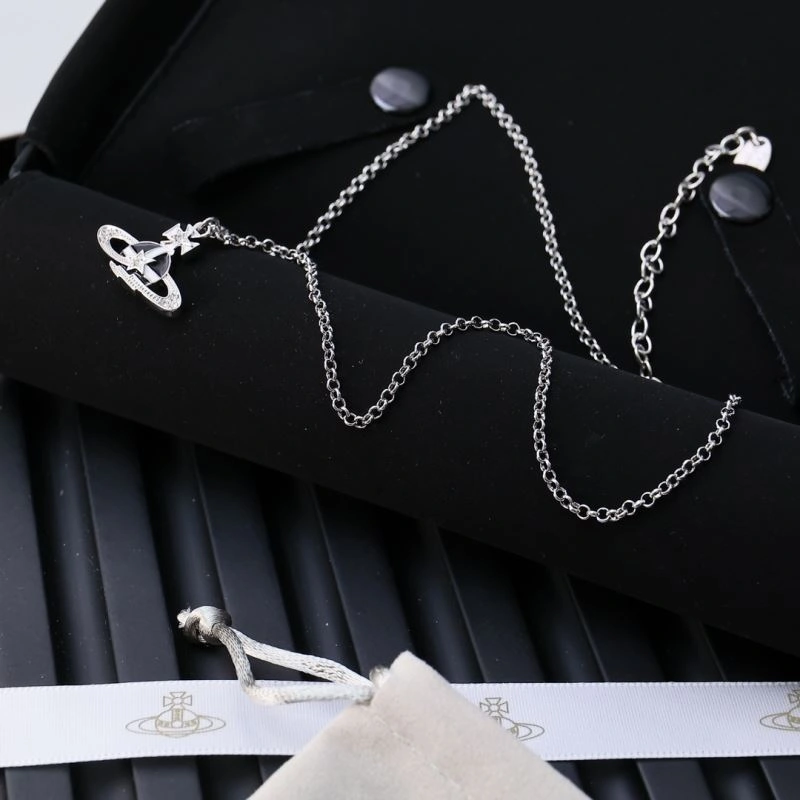 Vivienne Westwood Necklaces Contemporary 213142