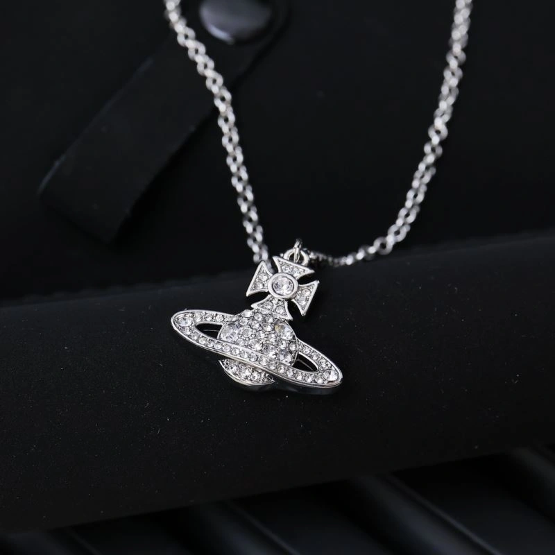 SmoothTexture Vivienne Westwood Necklaces 213138