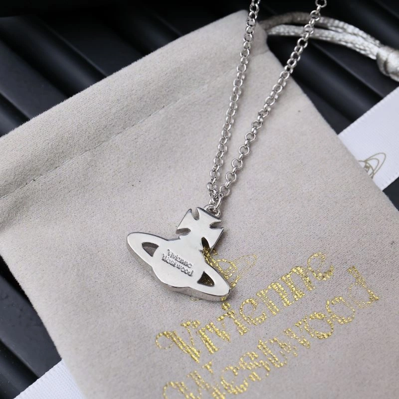 SmoothTexture Vivienne Westwood Necklaces 213138