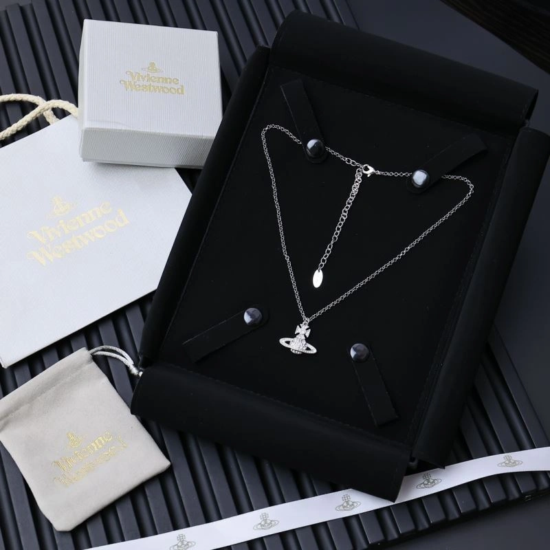 SmoothTexture Vivienne Westwood Necklaces 213138