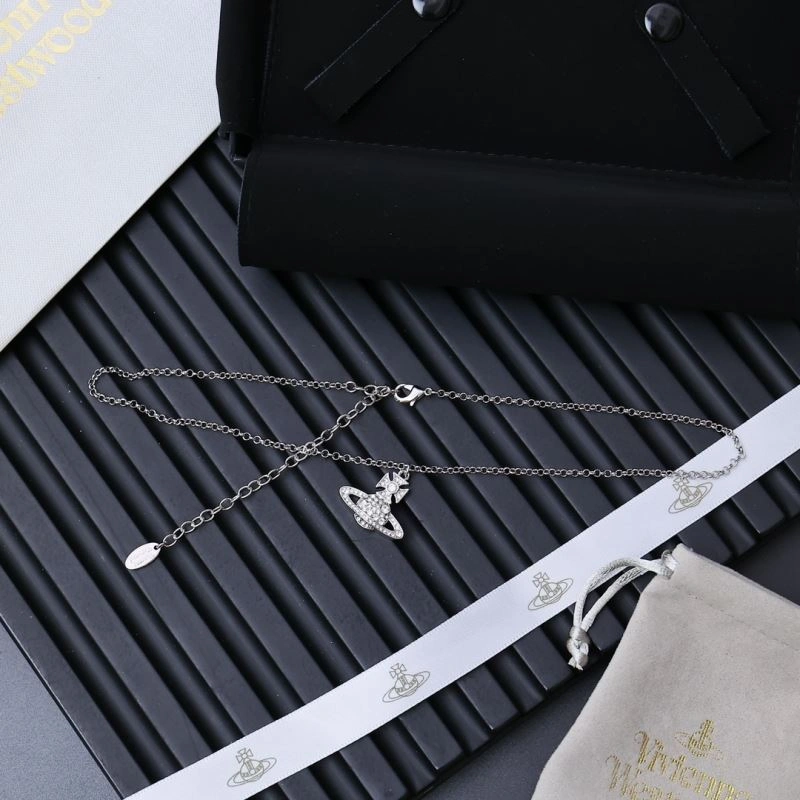 SmoothTexture Vivienne Westwood Necklaces 213138