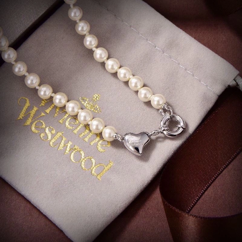 Vivienne Westwood Necklaces SmoothTexture 214045