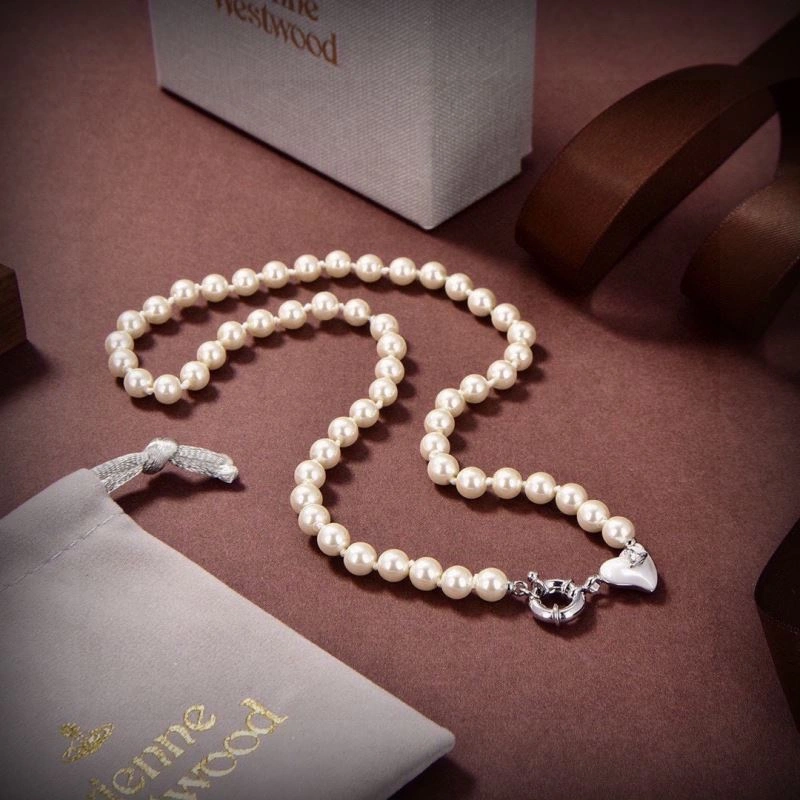 Vivienne Westwood Necklaces SmoothTexture 214045