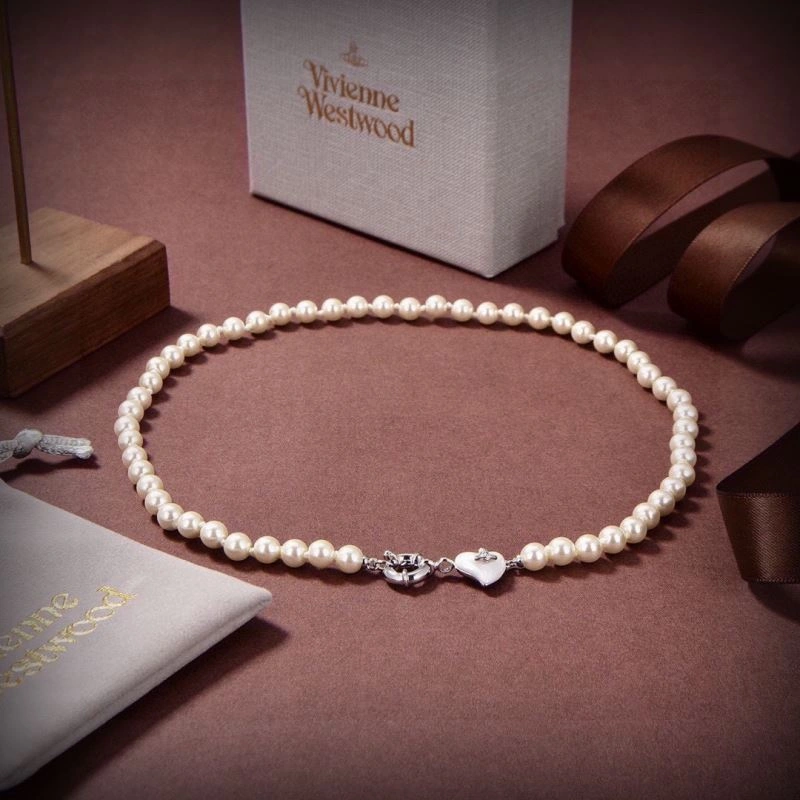 Vivienne Westwood Necklaces SmoothTexture 214045