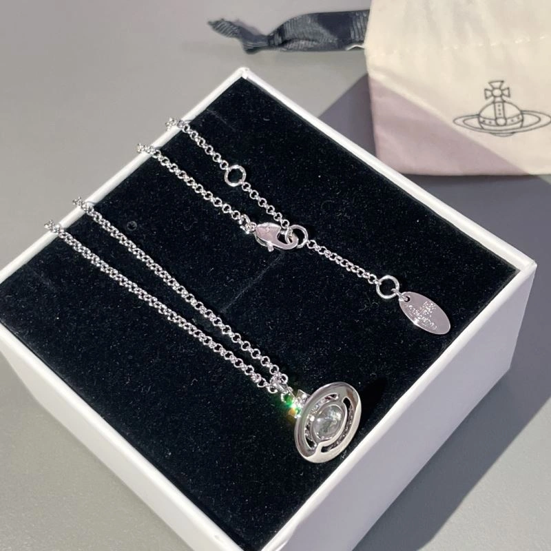 Effortless Vivienne Westwood Necklaces 212747