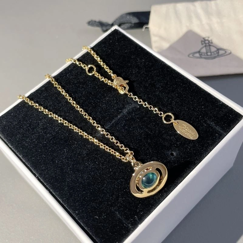 Effortless Vivienne Westwood Necklaces 212747