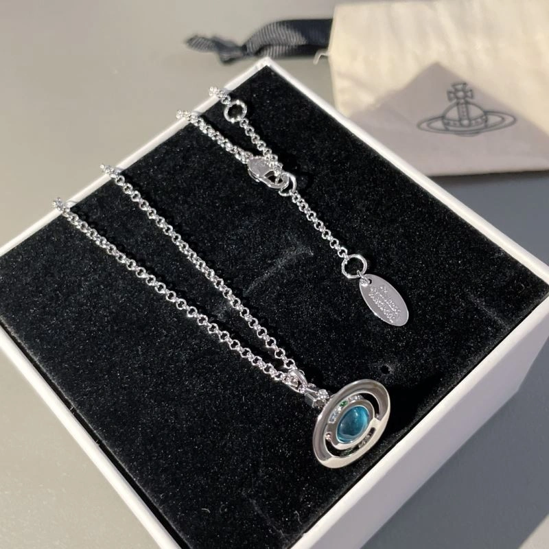 Effortless Vivienne Westwood Necklaces 212747
