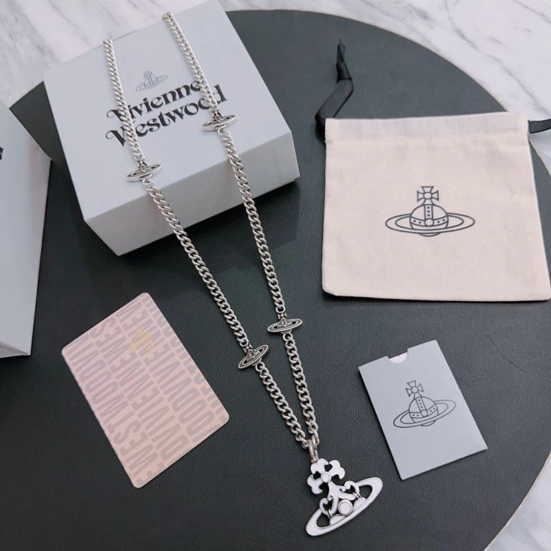 Modern Vivienne Westwood Necklaces 212725