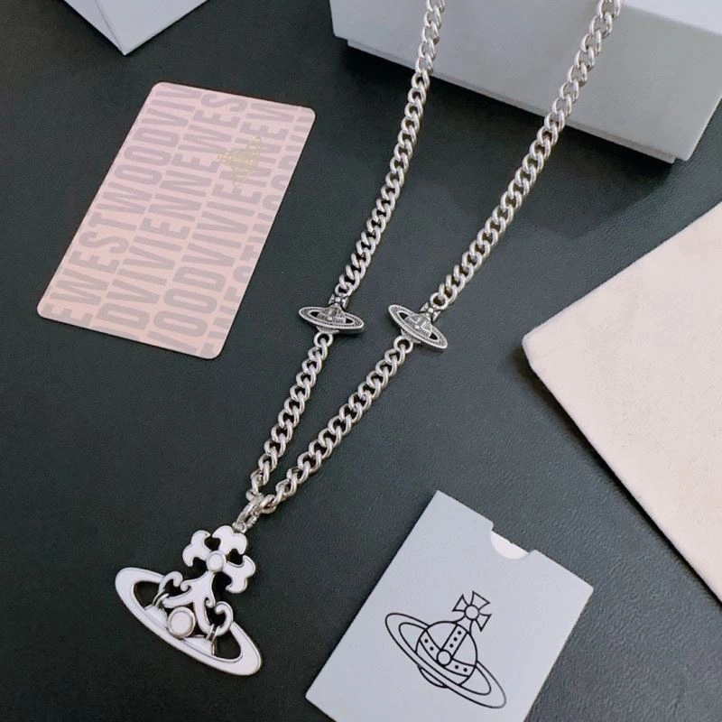 Modern Vivienne Westwood Necklaces 212725