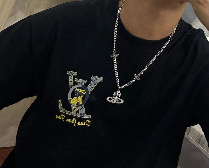 Modern Vivienne Westwood Necklaces 212725
