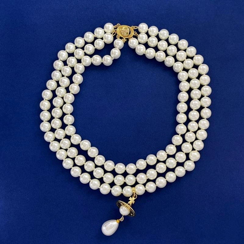 UrbanChic Vivienne Westwood Necklaces 212727