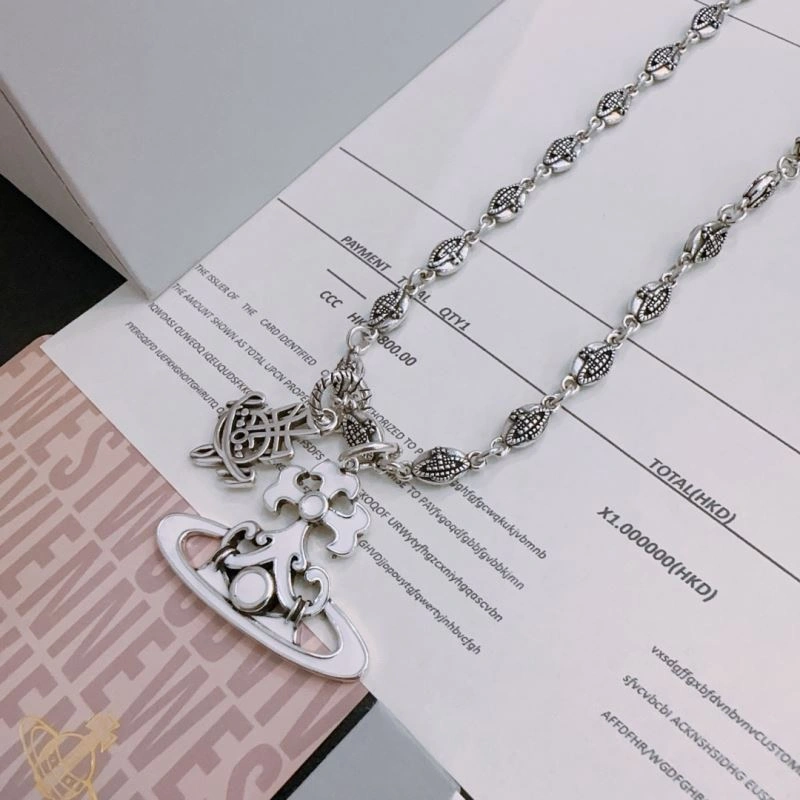 Modern Vivienne Westwood Necklaces 212719