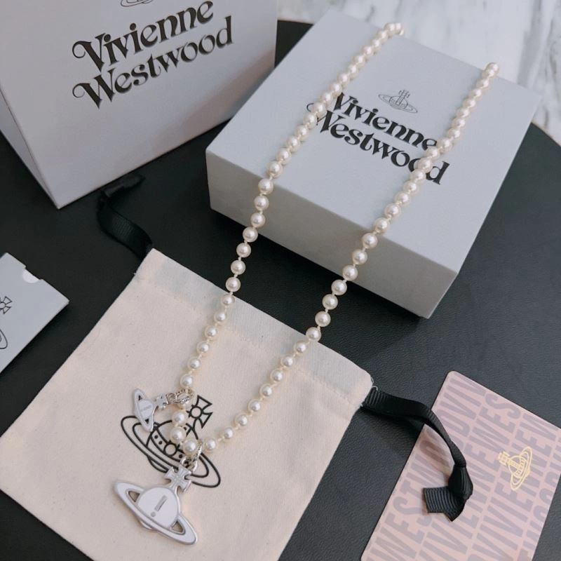 Youthful Vivienne Westwood Necklaces 212717