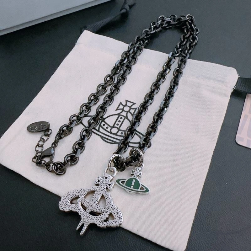 Refined Vivienne Westwood Necklaces 211518