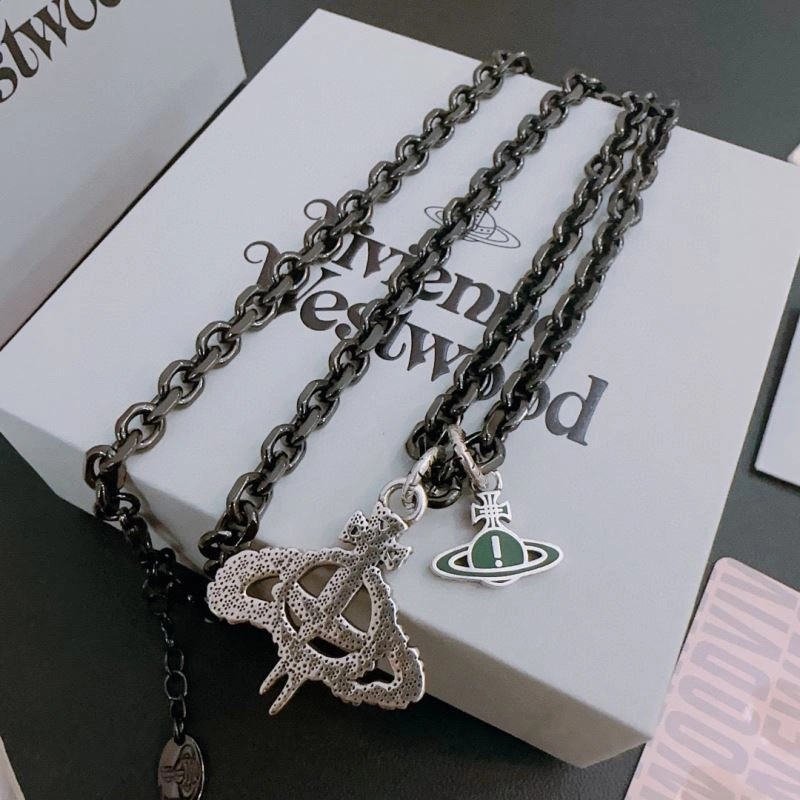 Refined Vivienne Westwood Necklaces 211518