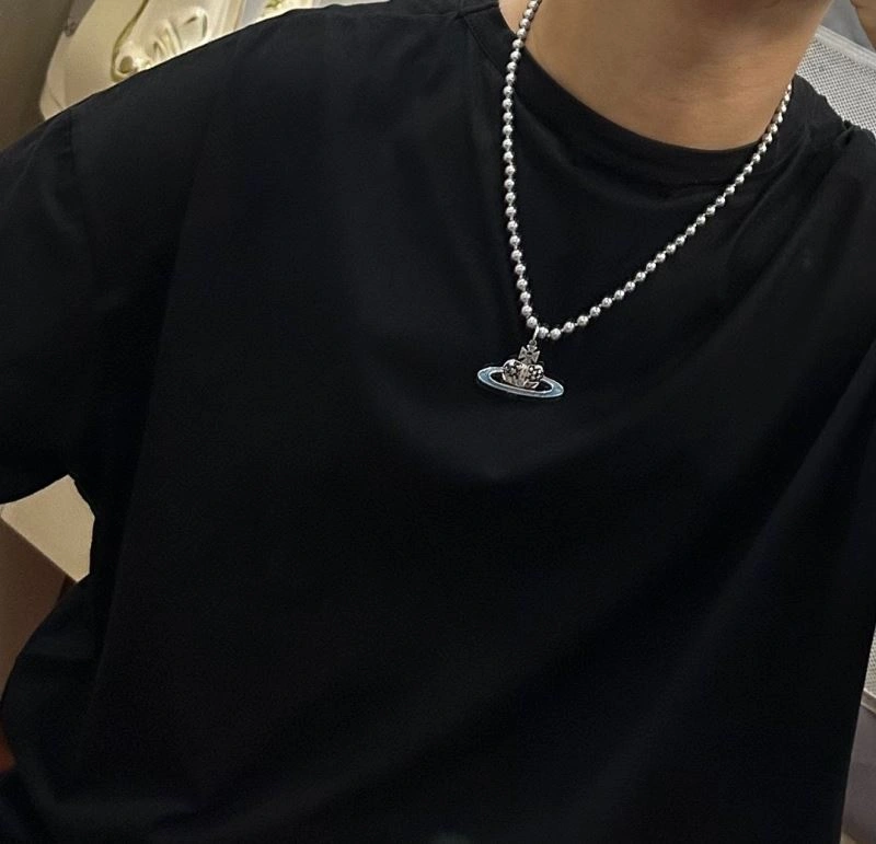 Contemporary Vivienne Westwood Necklaces 211556