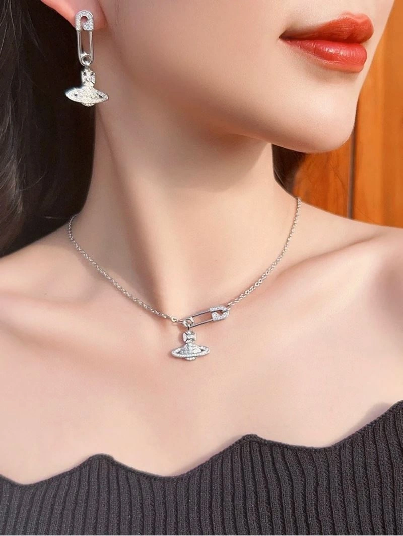 Vivienne Westwood Necklaces WaterResistant 211547