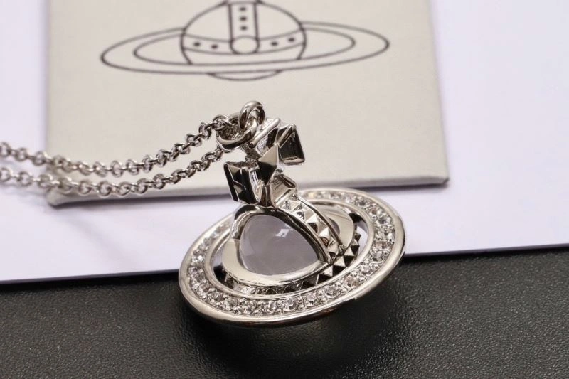 Vivienne Westwood Necklaces Resilient 211514